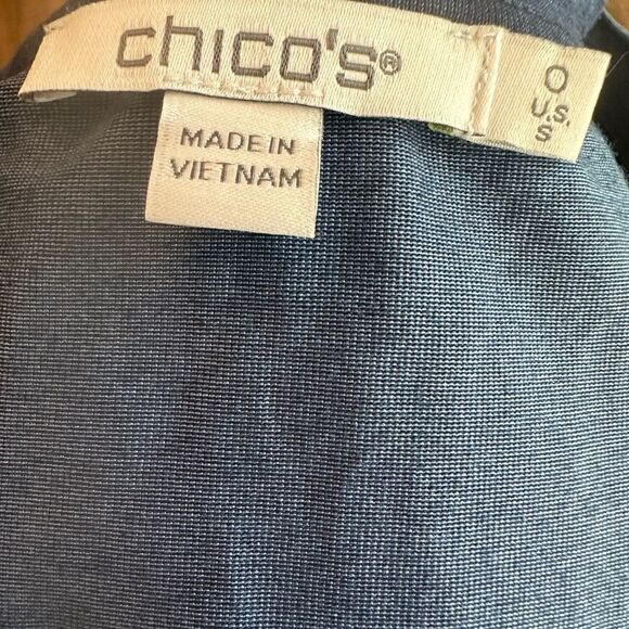 Chico’s SZ 0 Denim Cold shoulder tee - Picture 9 of 12